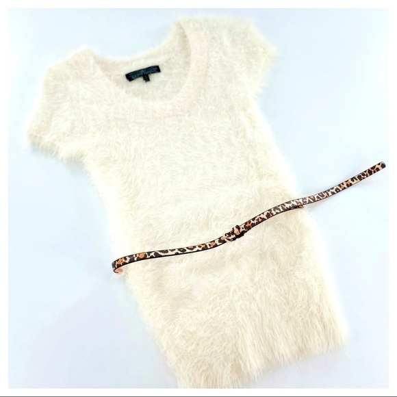 Almost Famous Ivory Top Women’s size S - Picture 1 of 7